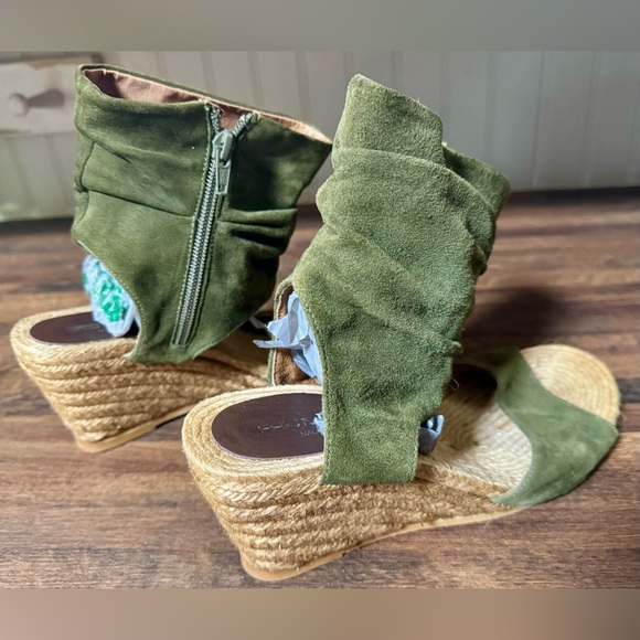Eric Michael Olive Green Suede Espadrille Sandals Size 39 9 - Picture 7 of 13